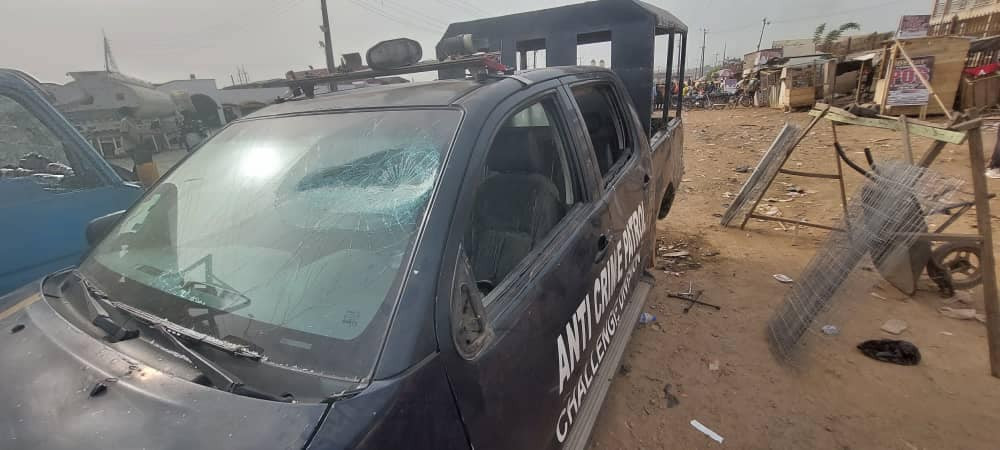 Police deny shooting at corps member in Ibadan, say officer was knocked down and stabbed 