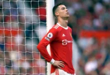 Cristiano Ronaldo asks to leave Manchester United amid concerns over trophies