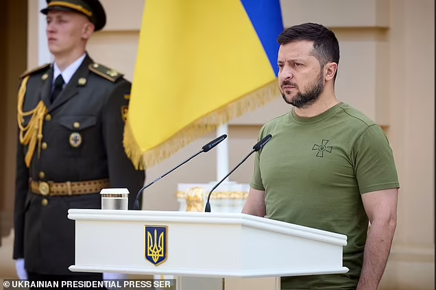  Ukraine President Volodymyr Zelensky calls on the West to ban all Russians from travelling to their countries